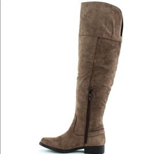 “NEW”American Rag Adarra Knee High Boots Taupe 7 M